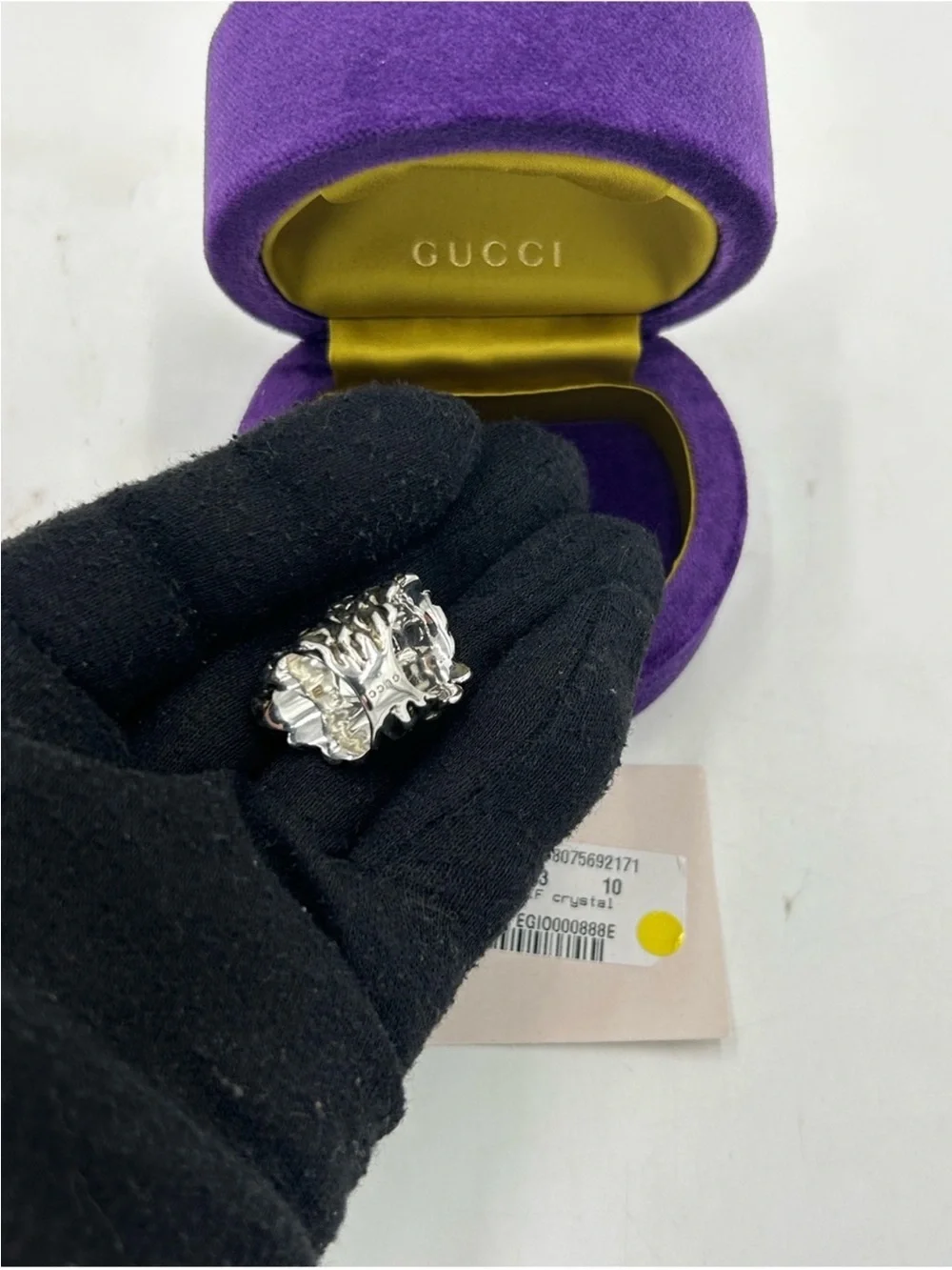 Unisex Gucci, silver Lionhead ring with green crystal in mouth size 4.5